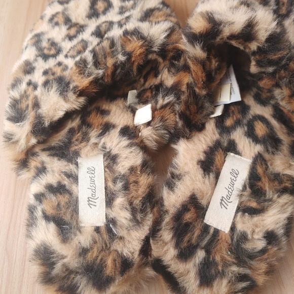 MADEWELL Quilted Scuff Slippers Leopard Faux Fur 7 - Picture 2 of 4